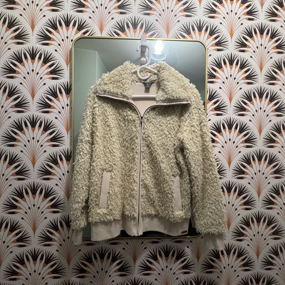 Eddie Bauer Cream Sherpa Fleece Jacket